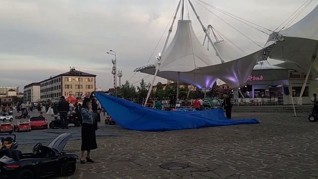 Цветочный парк в Грозном смотреть онлайн