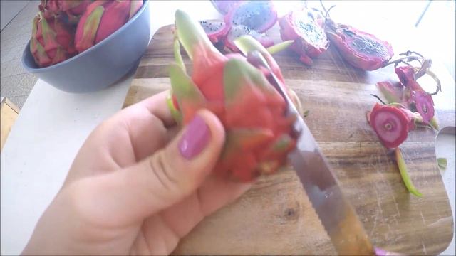 Best Way To Cut a Dragon Fruit | איך לחתוך פיטאיה? смотреть онлайн