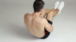 Sitting legs to chest / Подъем ног к груди сидя