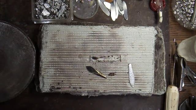 Пайка зимней блесны из двух коронок смотреть онлайн