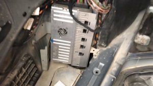 Мерседес W221 Установка музыки Harman Logic7