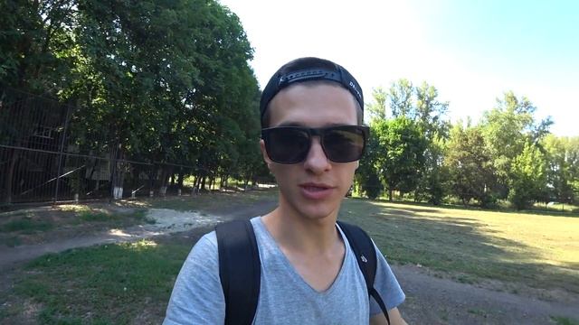 В ГОСТЯХ У ПРО-ГЕЙМЕРА! СКОЛЬКО ЗАРАБАТЫВАЮТ КИБЕРСПОРТСМЕНЫ? смотреть онлайн