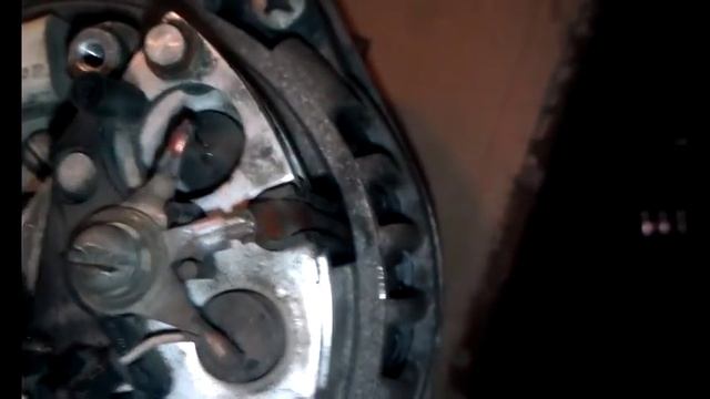 Микроотчет. Снятие генератора на приоре (кондиционер Halla) смотреть онлайн