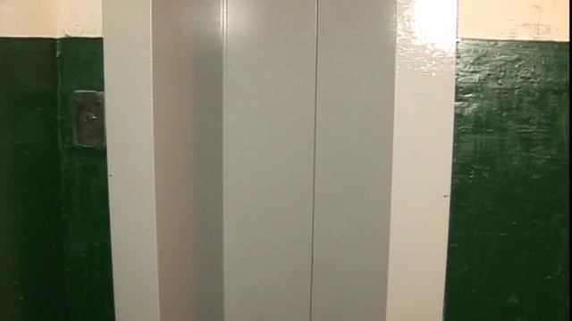 Жители одной из многоэтажек Дзержинского района получили квитанции за неработающие лифты смотреть онлайн