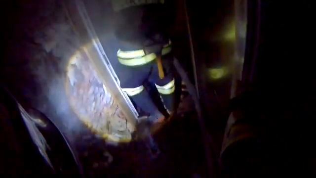 Севастопольские спасатели предотвратили распространение пожара и взрыв газовых баллонов 16 янв. 2018