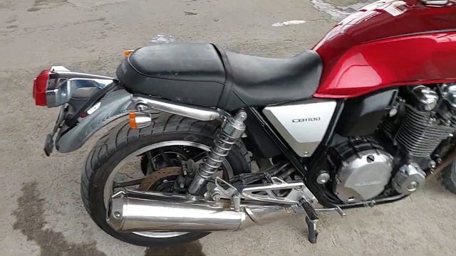Honda CB1100 - настоящий железный мотоцикл, для  стильных байкеров ?