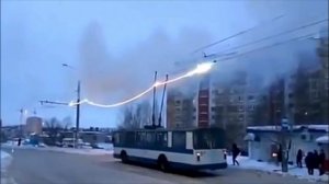 Замыкание в контактной сети троллейбуса