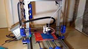 3d Printer Scout 200 with auto printbed leveling - Printing demonstration.