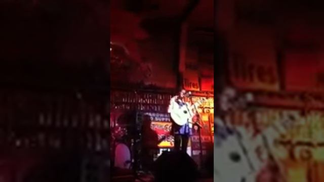 Laura Gibson смотреть онлайн