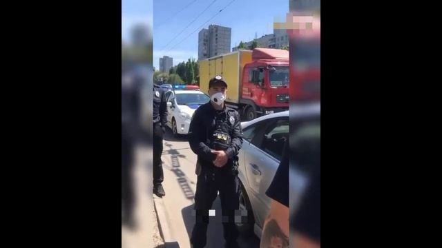 Автоблогер Mister XAM посылает украинских полицейских. Часть 1-я