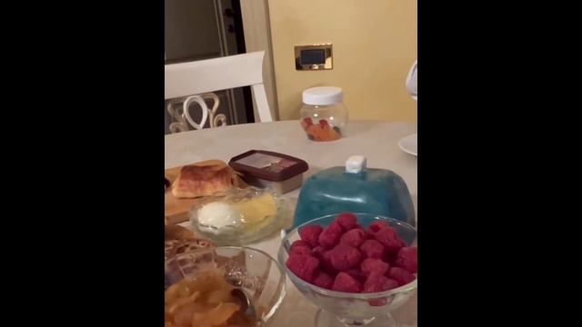 Алла Пугачёва показала своих детей перед школой смотреть онлайн