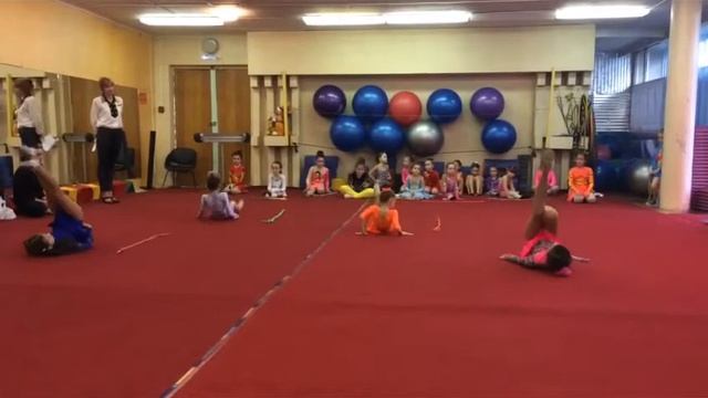 Влог 11 день воскресенье 23 апреля! Последний день влогов! Сегодня выступления у меня 3 танца смотреть онлайн