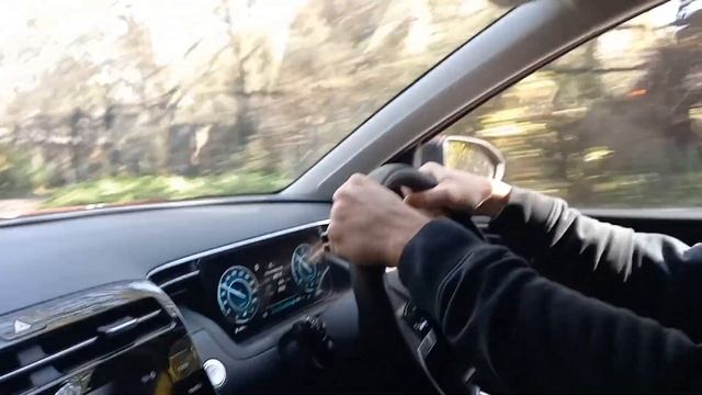 Hyundai Tucson 2.0d Elite Review смотреть онлайн