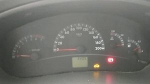 Лада Калина 11183 2006 евро 2. Не запускается на холодную пока не газанешь. Пример