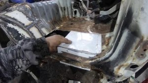 Ремонт грузовика. Сварочные работы по кабине / Toyota Hiace 1994 г.в. 4WD ФУРГОН (Тойота Хайс)