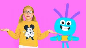 Марго и Настя показывают как учиться в школе