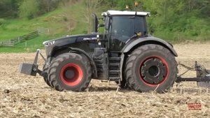 500 hp Stealth Fendt 1050 Tractor & McFarlane Reel Disk