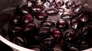 Варенье сливовое. Варенье из чернослива. Сливовое варенье. Рецепт варенья из чернослива