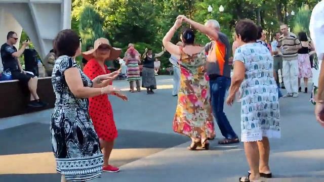 НУ, ВОТ И ВСЁ! ТАНЦЫ ХАРЬКОВ УКРАИНА АВГУСТ 2023 смотреть онлайн