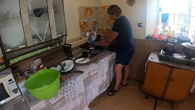 ГОТОВИМ БОРЩ -СВЕКОЛЬНИК / ЖИЗНЬ В ДЕРЕВНЕ смотреть онлайн