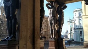 Дворцовая площадь в Петербурге