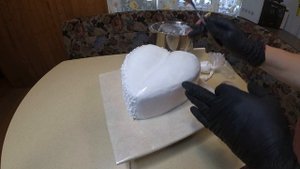 Торт для Мамы " Сердечко " | Торт сердце | Кремовое украшение торта | Розы на торте |