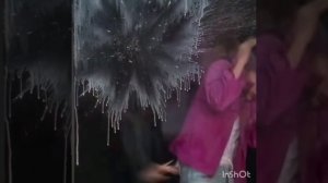 Что  же стало..?