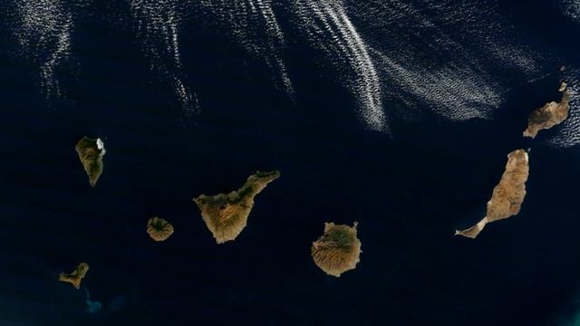 Feliz Dia de Canarias, os deseamos desde CarlosVeraProduccion смотреть онлайн