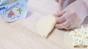 Что может быть вкуснее чебуреков? Только чебуреки с «Моцареллой» от «Егорлык Молоко»?