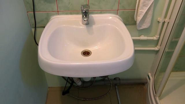 Kd.i: Все коммуникации в санузле 1,5х1,5м: бойлер, раковина, унитаз, насос, душевая кабина и т.д. смотреть онлайн