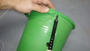 Как отремонтировать треснувшее пластиковое ведро