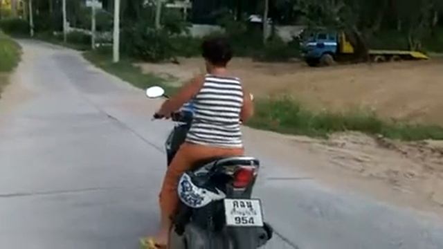 гоняем на байке смотреть онлайн