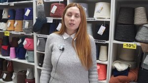 О бобинной пряже для начинающих. Что связать, какой расход бобинной пряжи, как читать этикетки.
