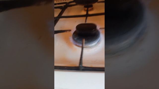 что станет с наушниками на газовой плите? смотреть онлайн