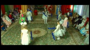 КРАСИВЫЙ Танец СНЕЖИНОК на НОВЫЙ ГОД. Детский сад. УТРЕННИК  в средней группе. NEW YEAR dance.