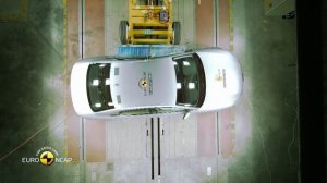 Audi A4/A5 B9 Краштест, экстренное торможение