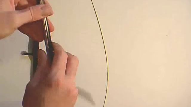 Гибридные щетки стеклоочистителя изнутри