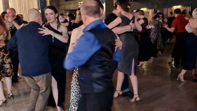 Tormenta, оркестр Tango en vivo, 29 апреля 2023 смотреть онлайн