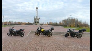 Мотопрогон - Стела "Первая скважина Самотлора", зверушки, пришла белка | Suzuki V-Strom 650 XT