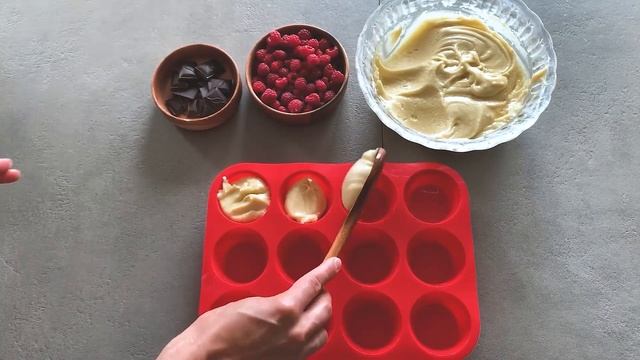 Как приготовить малиновые кексы смотреть онлайн