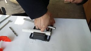 Ниппельные поилки для кур, бройлеров, перепелов 360 пластик. Видео как установить в трубу.
