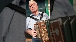 Эниемэ хат.Талантливый гармонист Райхан Нафиков.гармонь Мастера Фадеева.