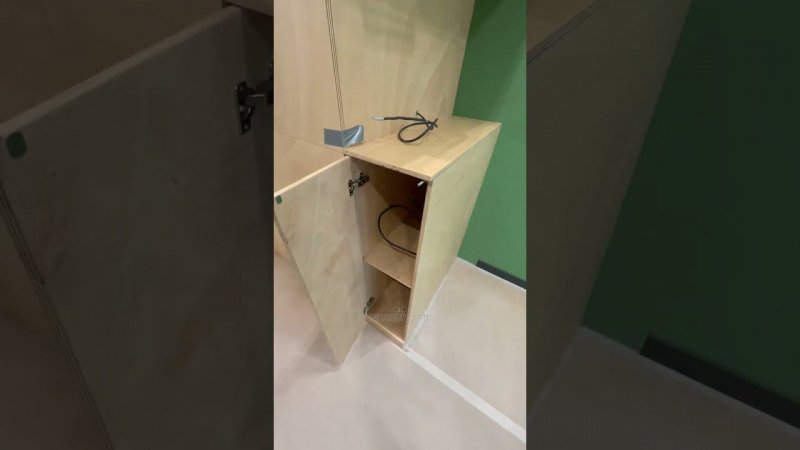 Стеновая панель в детскую вокруг колонны