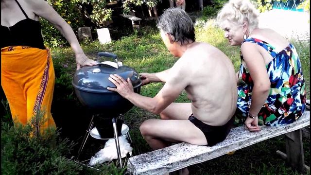 Лучший подарок дачнику - барбекюшница на колесиках!