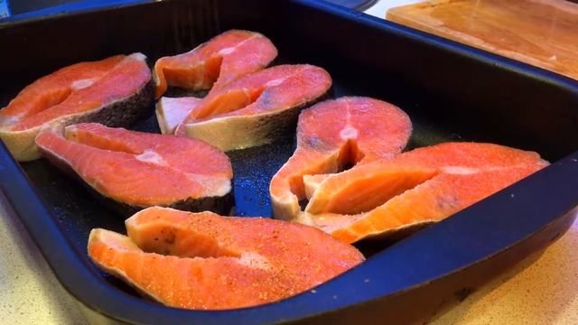 готовим лосось в духовке смотреть онлайн