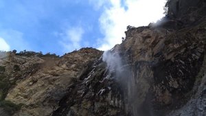 Долина реки Гондарай  Водопады Мощный и Чёртова мельница