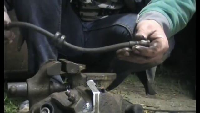 Передняя стойка АУДИ 100. perednjaja stojka. смотреть онлайн