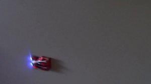 Машина-паук которая едит  по стене