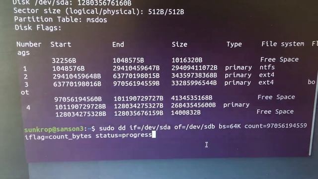 Ubuntu. Клонирование трёх системных разделов на другой диск с помощью dd смотреть онлайн