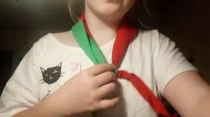 как завязывать пионерский галстук правельно!